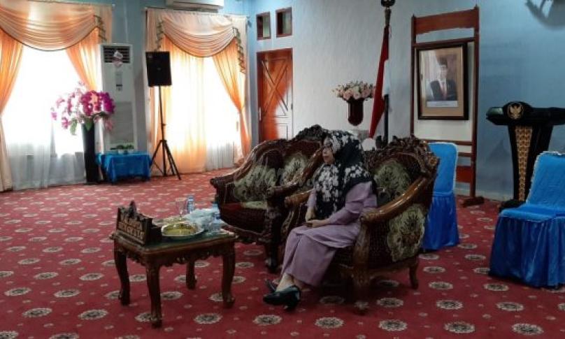 Asisten II Pemerintah kota Bengkulu Ny. Zuliyati