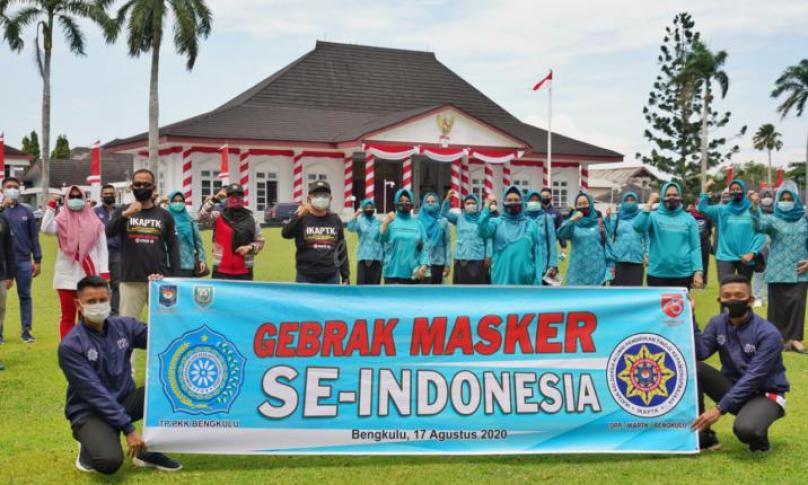Tim Penggerak Pemberdayaan Kesejahteraan Keluarga (TP PKK) Provinsi Bengkulu bersama Ikatan Keluarga Alumni Pendidikan Tinggi Kepamongprajaan (IKAPTK) Bengkulu