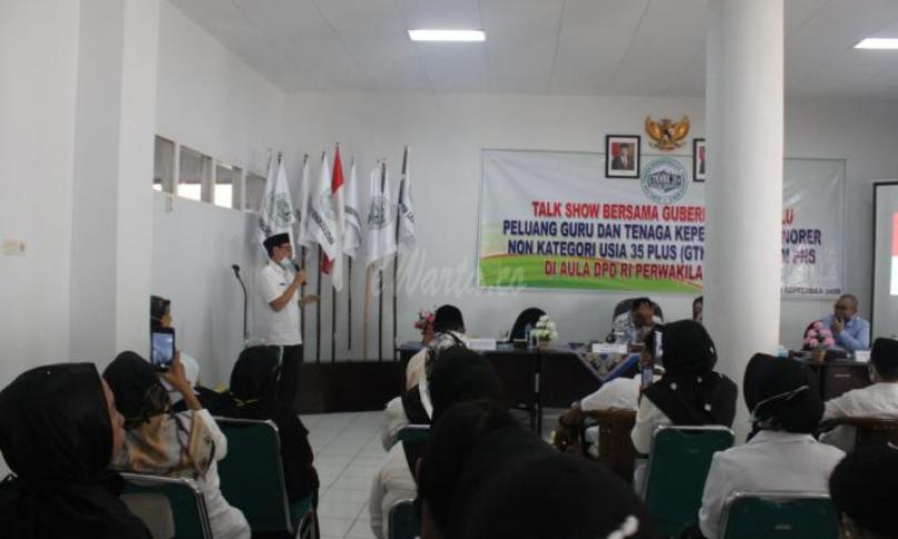 Talkshow mengangkat tema "Peluang Guru Dan Tenaga Kependidikan Honorer Non Kategori Usia 35 Plus (GTKHNK 35+) Jadi PNS"