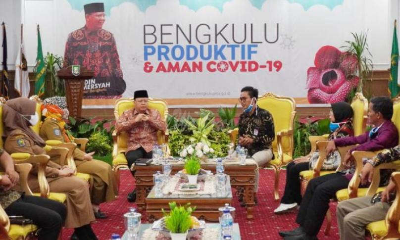 Audensi DPW Media Online Indonesia (MOI) Bengkulu, di Gedung Daerah Bengkulu, Senin (14/9).