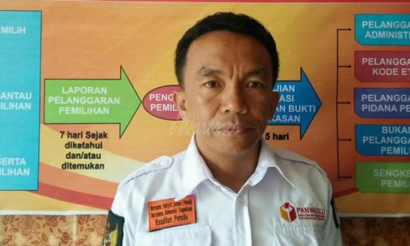 Ketua Panwaslu Kecamatan Sabbang, Mukhlis