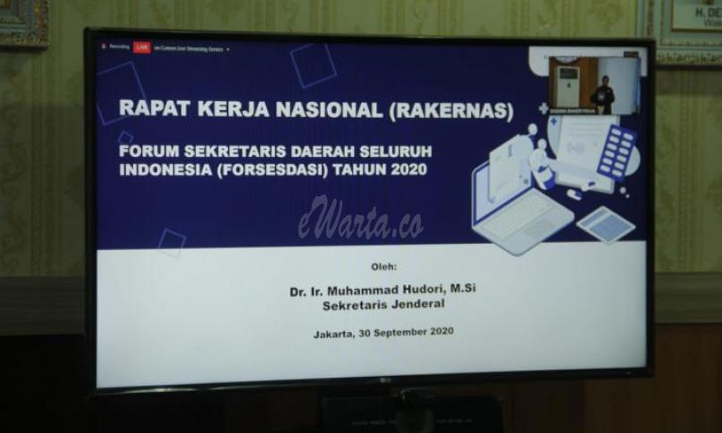 Rakernas Implementasi Reformasi Birokrasi dan Rakernas Forum Sekretaris Daerah Seluruh Indonesia (Forsesdasi) secara virtual, Rabu (30/9).