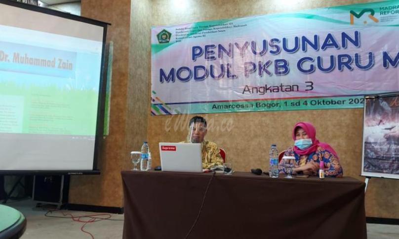 Penyusunan Modul PKB Guru MI, di Bogor, Sabtu (03/10).