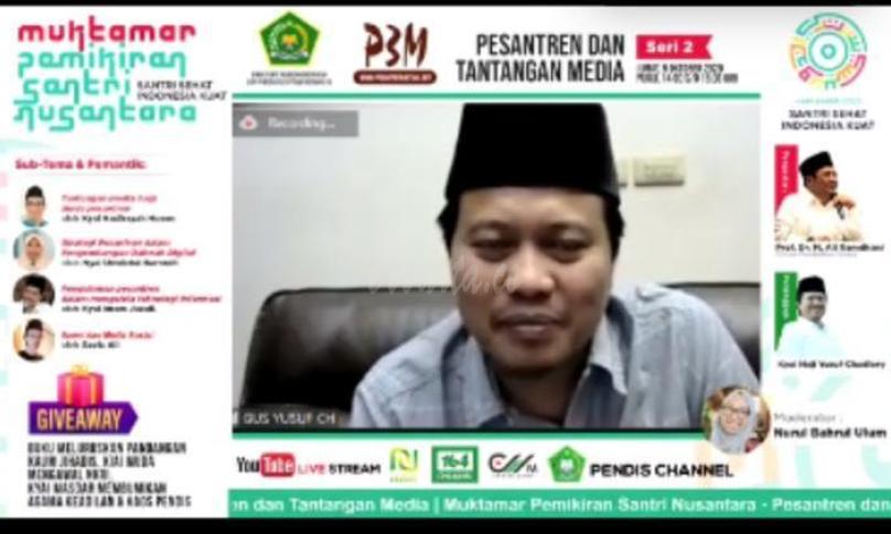 KH Yusuf Chudlori atau yang akrab dipanggil Gus Yusuf, pengasuh pesantren Tegalrejo Magelang saat menjadi pembicara dalam Zoom Series Muktamar Pemikiran Santri Nusantara tahun 2020 seri ke-2.