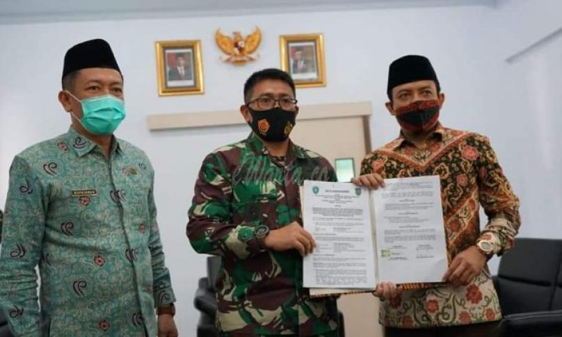 Plt Kadis PUPR Dampingi Wawali Teken MoU Karya Bhakti TNI