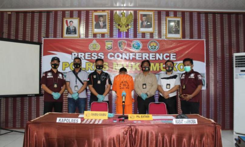 Konferensi pers Polres Mukomuko