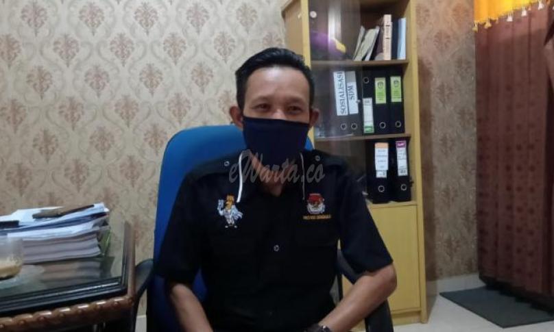 Komisioner KPU Seluma, Divisi Sosialisasi dan SDM, Edi Ansori