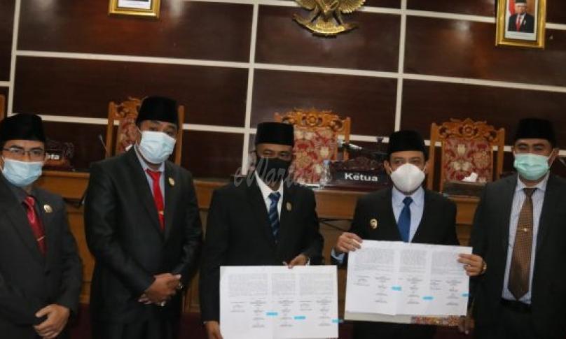 Rapat Paripurna dengan agenda Penandatanganan Nota Kesepakatan Kebijakan Umum Anggaran (KUA) dan Priorotas Plafon Anggaran Sementara (PPAS) tahun anggaram 2021.