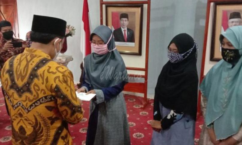 Plt Walikota Lepas 7 Peserta MTQ ke Sumbar