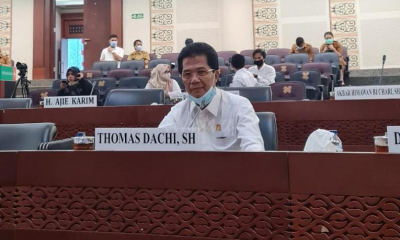 Teks Foto : Thomas Dachi, SH, Anggota DPRD Sumatera Utara. (Foto : Istimewa).