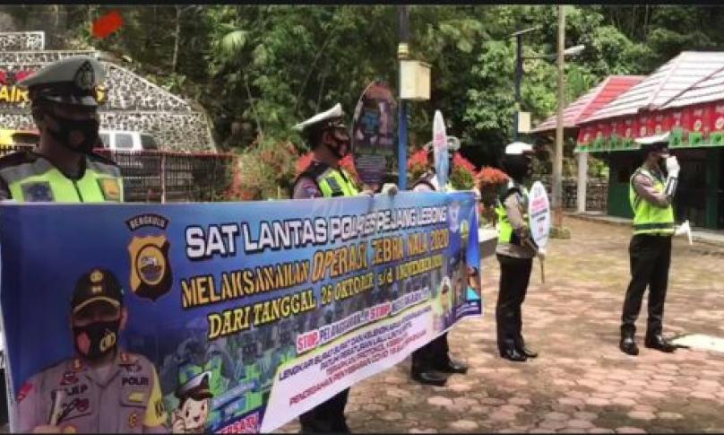 Sosialisasi Prokes di Objek Wisata
