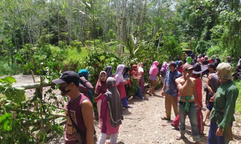 Warga Talang Giring Tuntut CV. RCA Ditutu