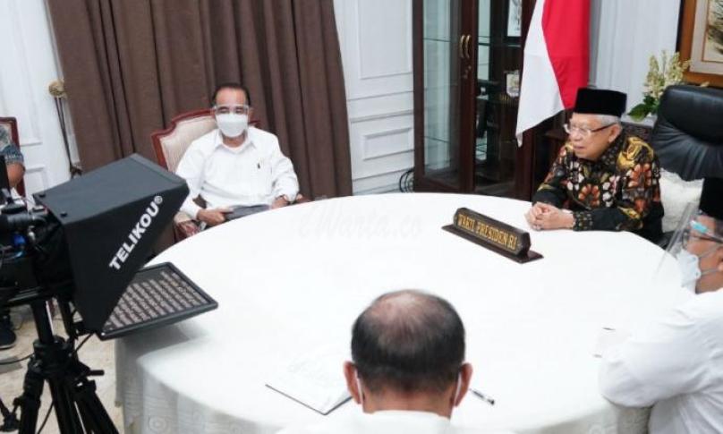 Wakil presiden (Wapres) K.H. Ma’ruf Amin pada acara Penganugerahan Zona Integritas (ZI) Menuju Wilayah Bebas Dari Korupsi dan Wilayah Birokrasi Bersih Dan Melayani (WBK-WBBM) Tahun 2020 melalui konferensi video di kediaman dinas Wapres, Jalan Diponegoro Nomor 2, Jakarta Pusat, Senin (21/12/2020).