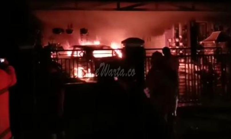 Kendaraan Mewah Milik Warga Pekan Sabtu Ludes Terbakar