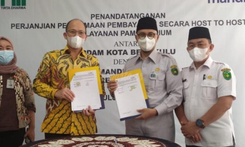PDAM Tirta Dharma Gelar MoU dengan Bank Mandiri