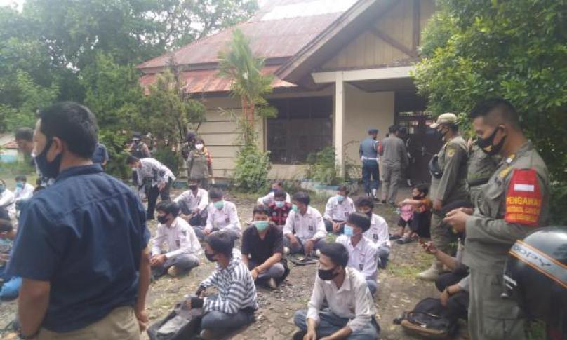Bubarkan Kerumunan Pelajar, Satgas COVID Bengkulu Temukan Narkoba