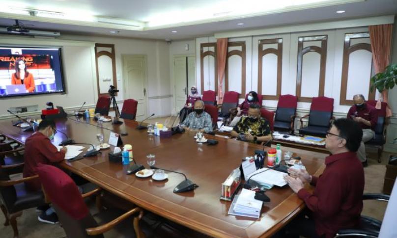 Menteri Tjahjo saat menjadi narasumber dalam Program Breaking News yang disiarkan di Metro TV, Rabu (30/12/2020).