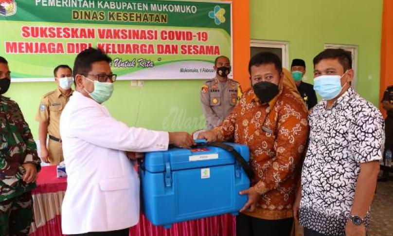 Vaksinasi Covid-19 Kabupaten Mukomuko Dimulai