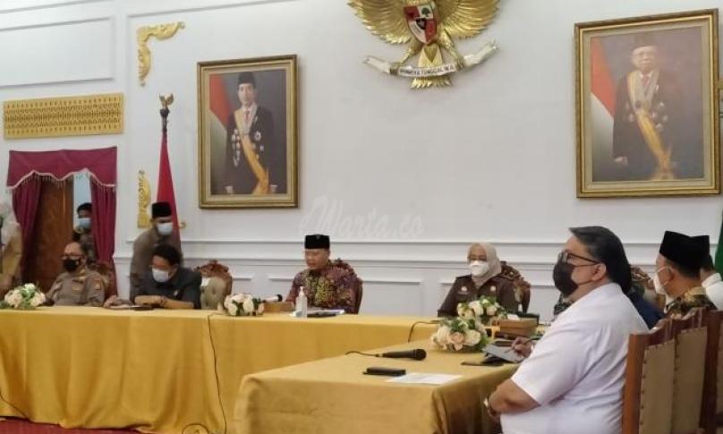 Gubernur Minta Optimalisasi Vaksinasi COVID-19 hingga Pembatasan Sosial Skala Mikro