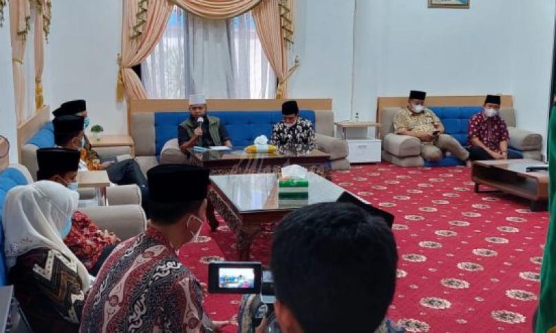 Pendampingan Terhadap Perangkat Daerah Pemetaan Ekosistem Inovasi/Indeks Daya Saing Daerah (IDSD) dan Inovasi Daerah tahun 2020 di Guest House kantor walikota, Jumat (20/5/2021).