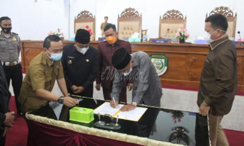 Fraksi DPRD Seluma Sampaikan Pandangan Akhir Tiga Raperda