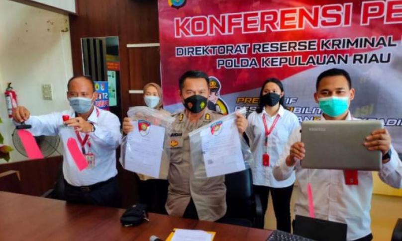 Polda Kepri Berhasil Tangkap Pemalsu Surat Rapid Test di Batam