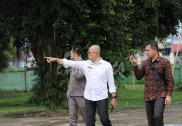 Gusnan Mulyadi, tinjau langsung lapangan merdeka