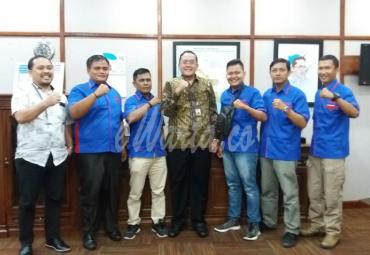 Audensi di tutup dengan foto bersama pengurus AMBO