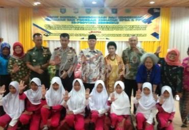 Penutupan acara dengan foto bersama