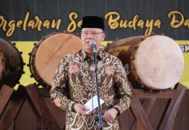 Gubernur Bengkulu (Dr. H. Rohidin Mersyah)
