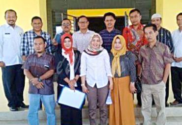 Sekretaris DPRD Benteng berswafoto bersama Anggota DPRD Merangin, Jambi, Rabu (8/05/2019).
