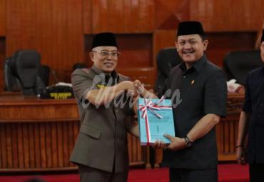 Paripurna penyampaian penjelasan Raperda LKPJ tahun 2018