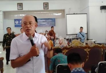 Bupati Bengkulu Selatan, Gusnan Mulyadi saat membuka bimbingan teknis managemen website OPD, Kamis (11/7/2019)