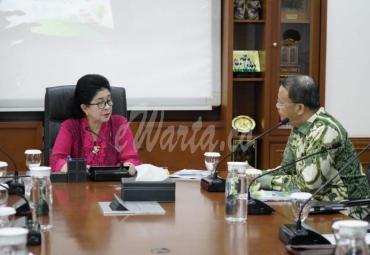 RSKJ Soeprapto sendiri merupakan satu - satunya Rumah Sakit Khusus Jiwa yang ada, dari Lima Provinsi di Sumatera bagian Selatan diantaranya Lampung, Sumatera Selatan, Sumatera Barat dan Jambi.