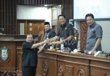 Pimpinan DPRD Provinsi Bengkulu bersama Sekda Provinsi