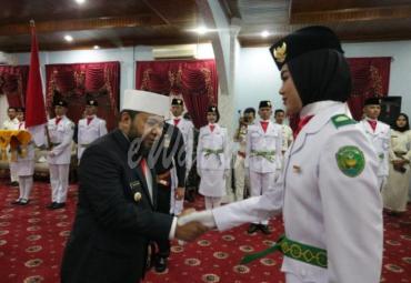 Walikota, Kukuhkan Pasukan Paskibraka Kota Bengkulu