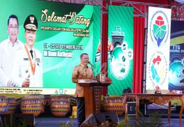 Gubernur Bengkulu (Dr. H. Rohidin Mersyah)
