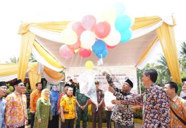 Kampanye Pemanfaatan Pekarangan dan Konsumsi Olahan Pangan Lokal, dalam rangka memperingati Hari Pangan Sedunia (HPN) ke XXXIX tingkat Provinsi Bengkulu, di Desa Pekik Nyaring, Kecamatan Pondok Kelapa, Kabupaten Bengkulu Tengah, Senin (21/10/2019).