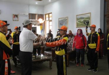 Pengambilan Api Abadi (Torch Relay), oleh Atlet Bengkulu, di Kawasan Panas Bumi Pertamina Geothermal Energy (PGE) Hululais, Kabupaten Lebong, (31/10).