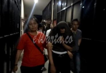 Terduga pelaku pencabulan di ringkus dan langsung digelandan ke sel Polres Kota Bengkulu