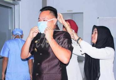 Wakil Bupati Bengkulu Tengah, Septi Peryadi saat meninjau RSUD.