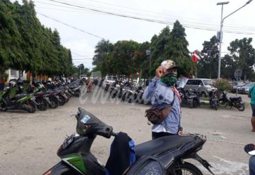 Tempat parkir disalah satu tempat hiburan di Kabupaten Mukomuko.