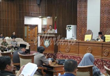 Rapat Paripurna ke - 9 masa persidangan ke -1 tahun sidang 2020, di ruang Rapat Paripurna, Senin  (24/2).