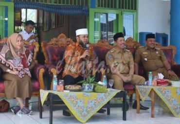 Helmi saat menghadiri acara pelatihan pemutakhiran PBB di kantor Camat Muara Bangkahulu, Senin, (24/2/2020) yang digelar oleh Badan Pendapatan Daerah (Bapenda) Kota Bengkulu.