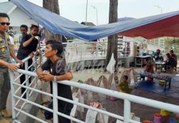 Kasatpol PP provinsi Bengkulu minta Taman Pasir Putih bebas pedagang.