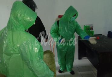 Penyemprotan Desinfektan 