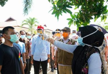 Gubernur Bengkulu Rohidin Mersyah sebagai ungkapan rasa terima kasih dan penghargaan kepada para tenaga medis yang berada di garda terdepan berjuang melawan penyebaran pandemi covid-19.