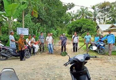 Titik Nol pembangunan drainase dan Gapura desa Marga Mulya Sakti. 