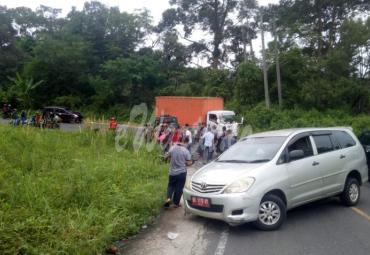 Tempat kejadian lakalantas, Desa Bunut Tinggi Seluma.