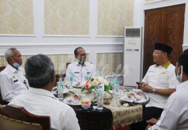 Gubernur Bengkulu Rohidin Mersyah menyambut baik rencana program Kemenkumham untuk membangun Lapas di Kabupaten Kaur dan Mukomuko.